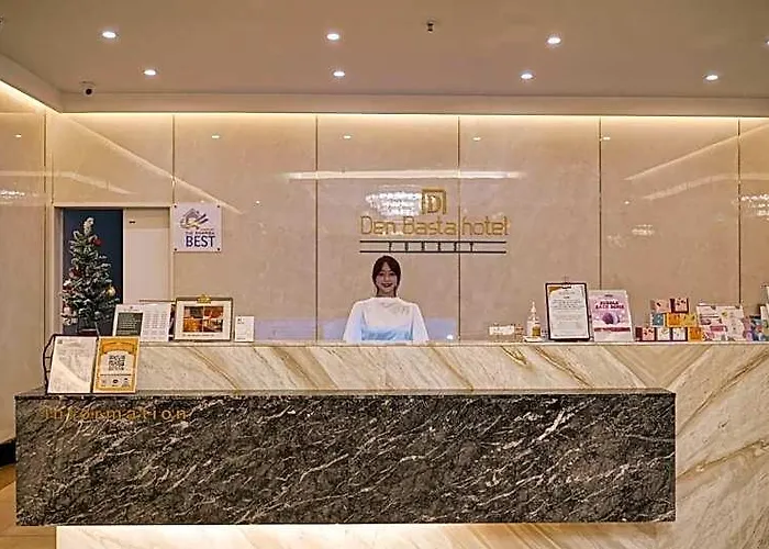 Denbasta Forest 酒店 3*